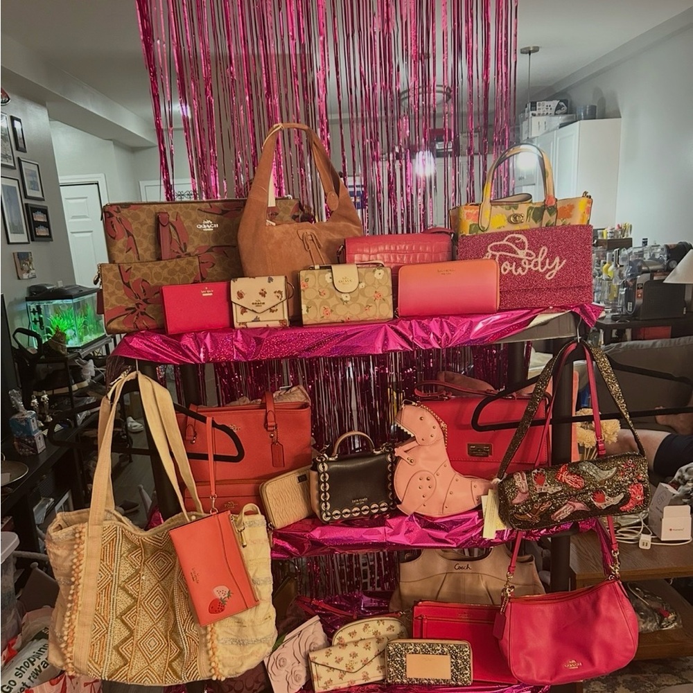 MY SHOW FLYER!!! DESIGNER & LUX BAGS, ACCESSORIES, KATE & COACH, PLUS CLOTHES - Picture 2 of 14